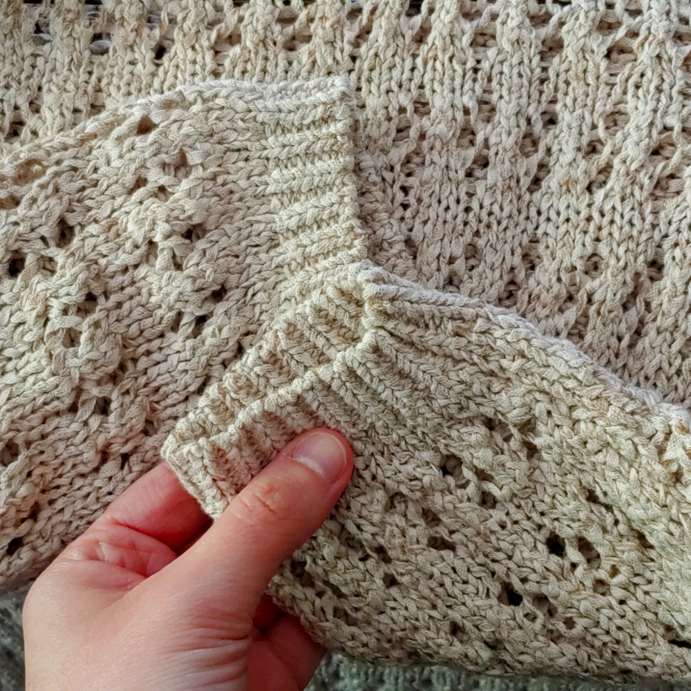 Beige sweater - Picture 5 of 5